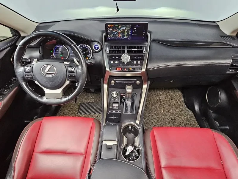 Lexus NX 300Supreme, снимка 7 - Автомобили и джипове - 56271040