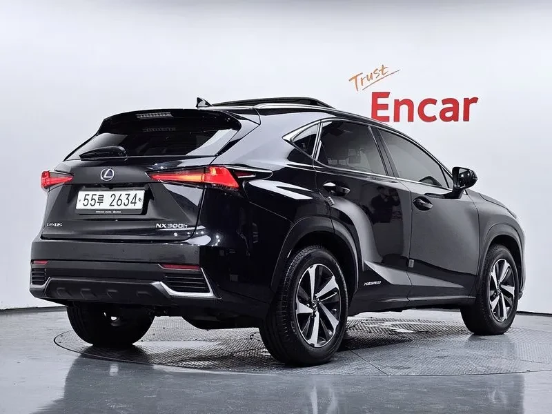 Lexus NX 300Supreme, снимка 2 - Автомобили и джипове - 56271040