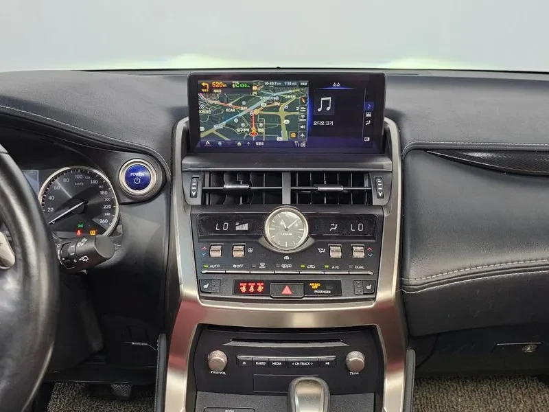 Lexus NX 300Supreme, снимка 14 - Автомобили и джипове - 56271040