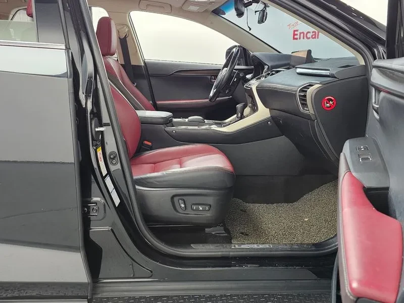 Lexus NX 300Supreme, снимка 11 - Автомобили и джипове - 56271040