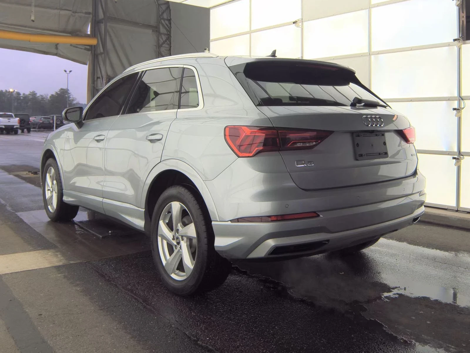 Audi Q3 2.0T Premium - изображение 6