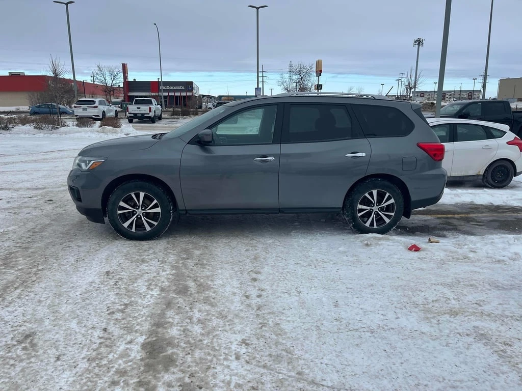 Nissan Pathfinder * 4WD 4dr SV * CARFAX * БЕЗ ПЪРВОНАЧАЛНА ВНОСКА - изображение 2