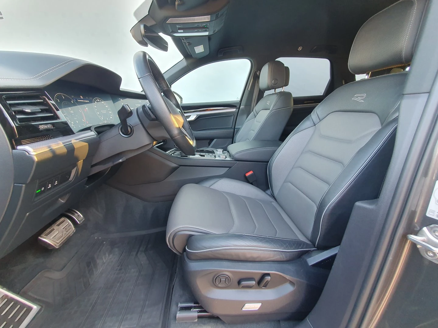 VW Touareg R-Line 3.0 V6 TDI SCR 4MOTION | Mobile.bg � ����������� 4