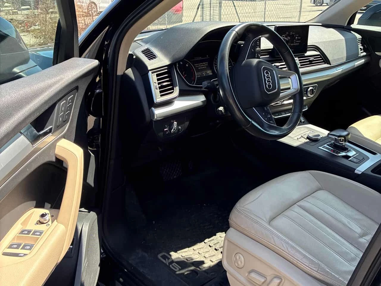 Audi Q5 KOMFORT ОТ ПРЕДСТАВИТЕЛСТВО* CARFAX* , снимка 5 - Автомобили и джипове - 54239784