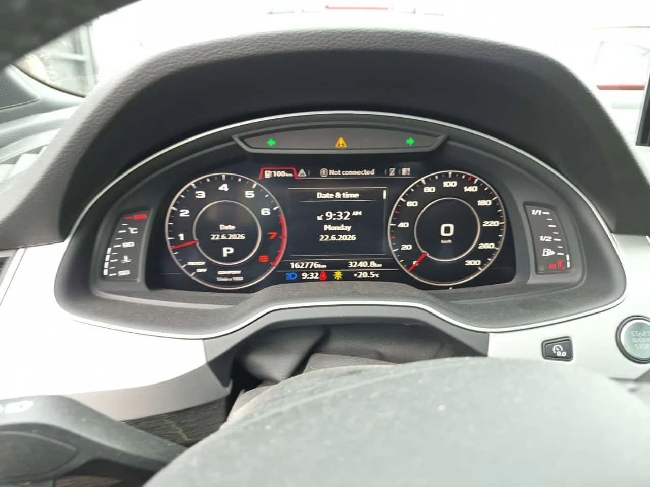 Audi Q7 TECHNIK/CARFAX/ДИСТР/360 КАМЕРА/ПОДГРЕВ/ПАНО/, снимка 8 - Автомобили и джипове - 55004654