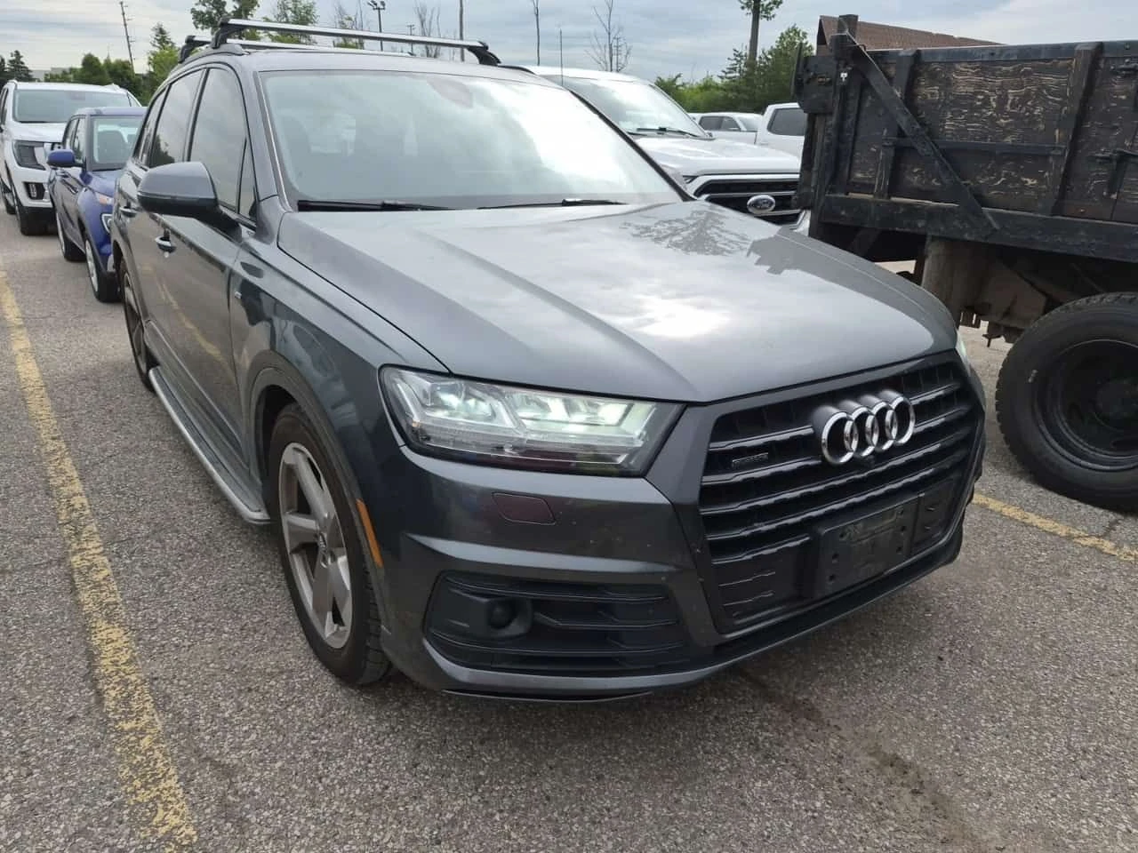 Audi Q7 TECHNIK/CARFAX/ДИСТР/360 КАМЕРА/ПОДГРЕВ/ПАНО/, снимка 2 - Автомобили и джипове - 55004654