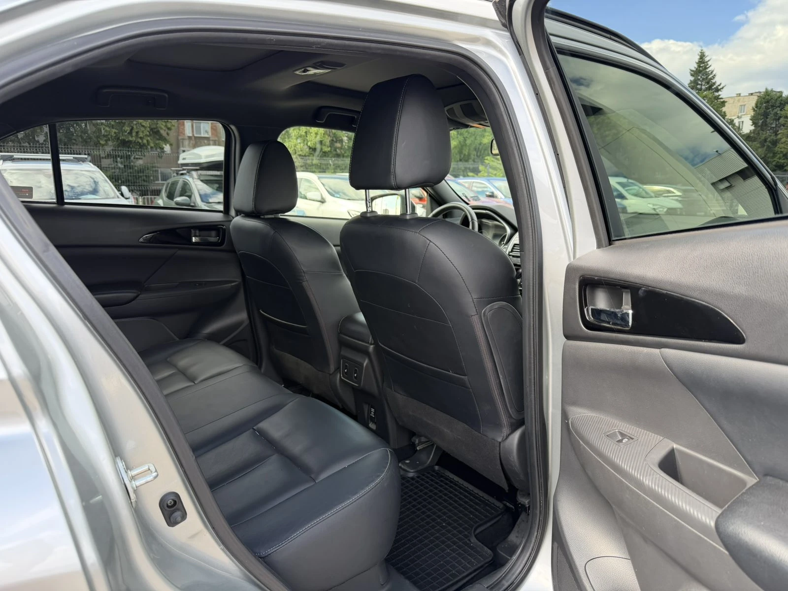 Mitsubishi Eclipse Cross 2.4 PHEV/INSTYLE+ /188k.c., снимка 9 - Автомобили и джипове - 55265298