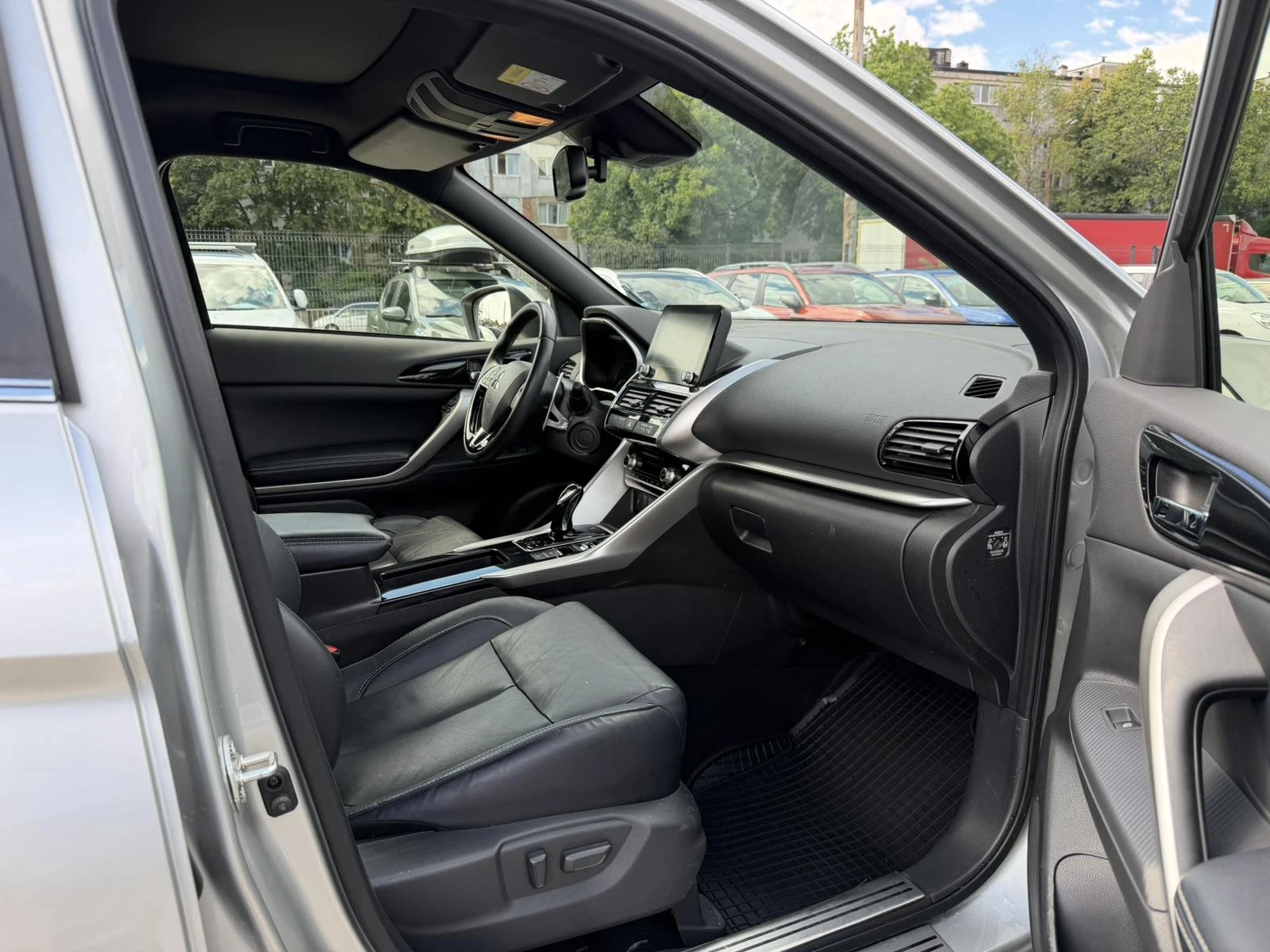 Mitsubishi Eclipse Cross 2.4 PHEV/INSTYLE+ /188k.c., снимка 8 - Автомобили и джипове - 55265298