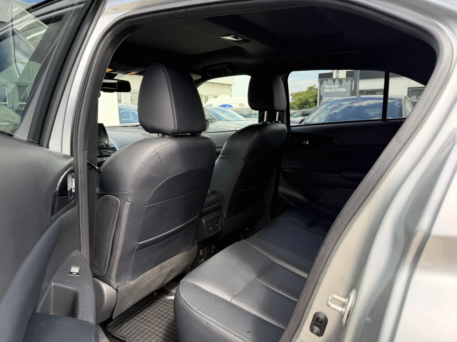 Mitsubishi Eclipse Cross 2.4 PHEV/INSTYLE+ /188k.c., снимка 10 - Автомобили и джипове - 55265298