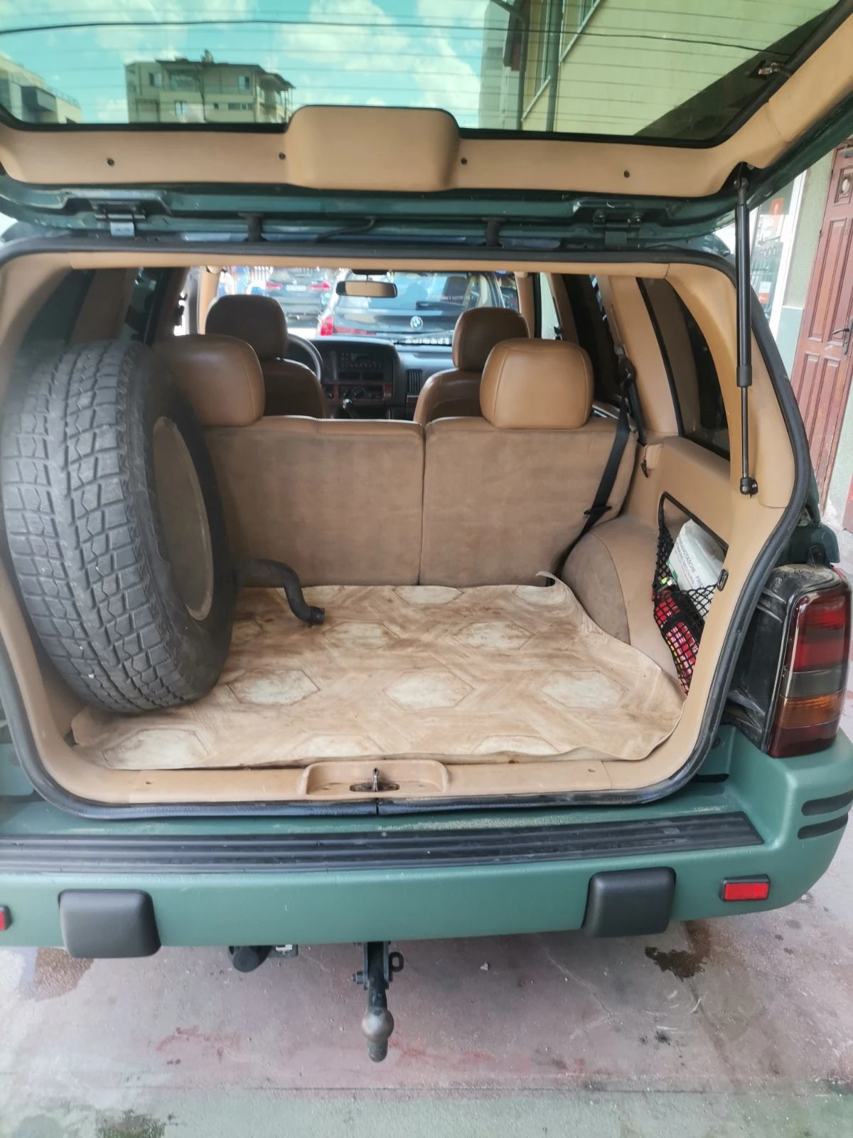 Jeep Cherokee, снимка 5 - Автомобили и джипове - 56012207