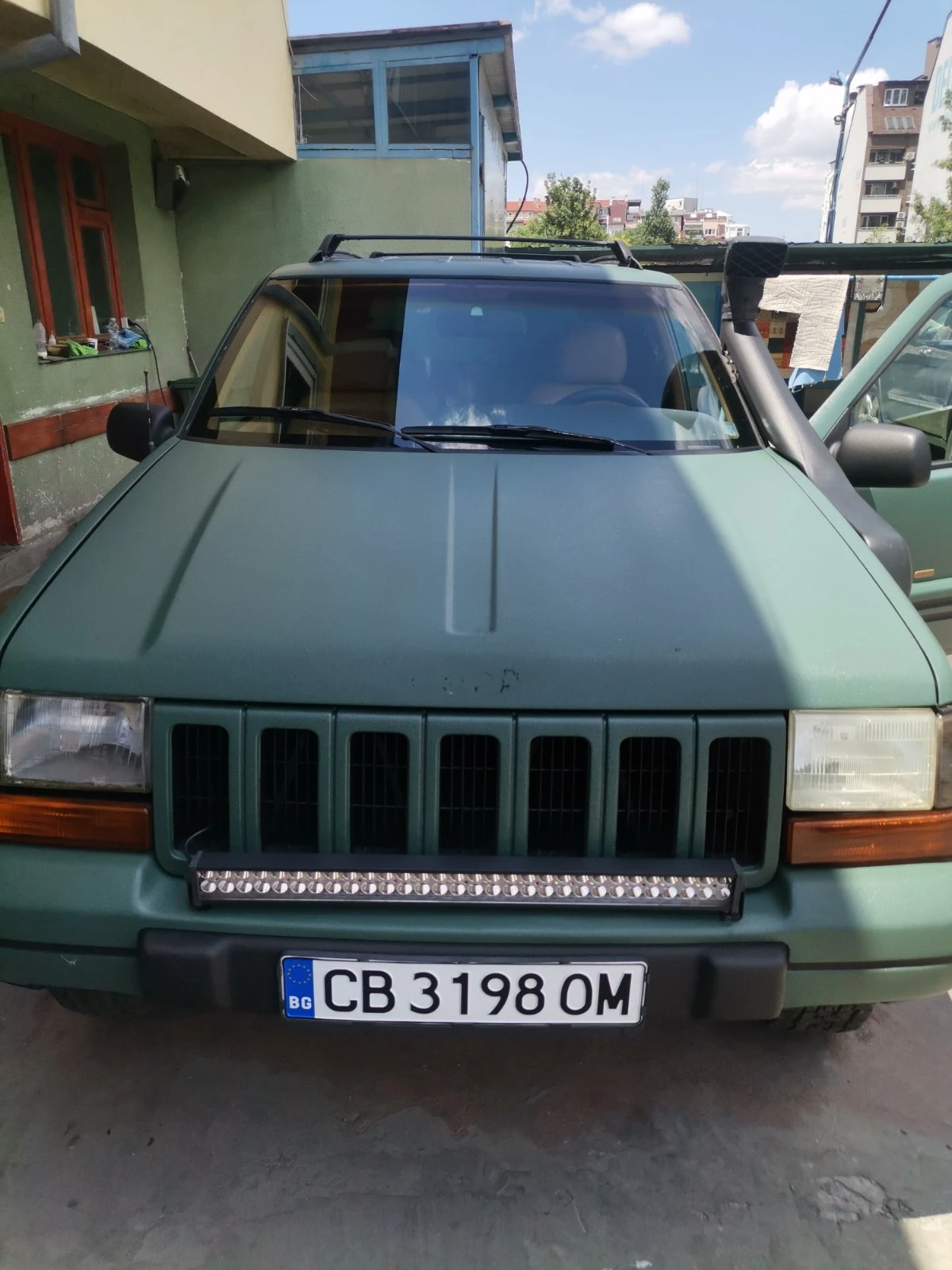 Jeep Cherokee, снимка 2 - Автомобили и джипове - 56012207