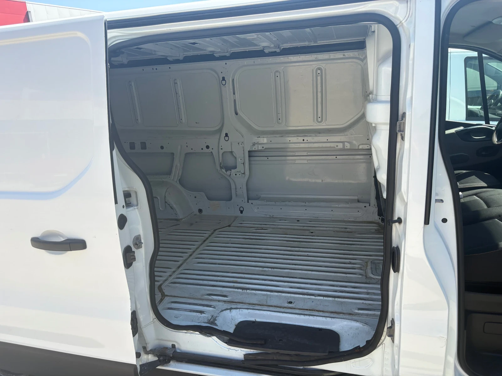 Renault Trafic 1.6, снимка 3 - Бусове и автобуси - 55085542