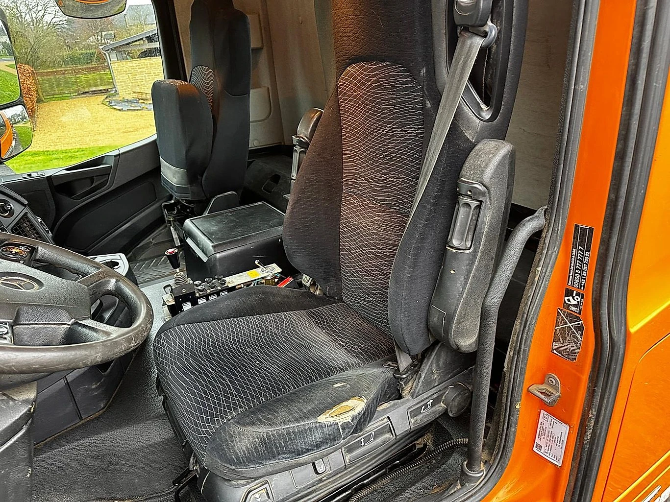 Mercedes-Benz Arocs 2545 - изображение 9