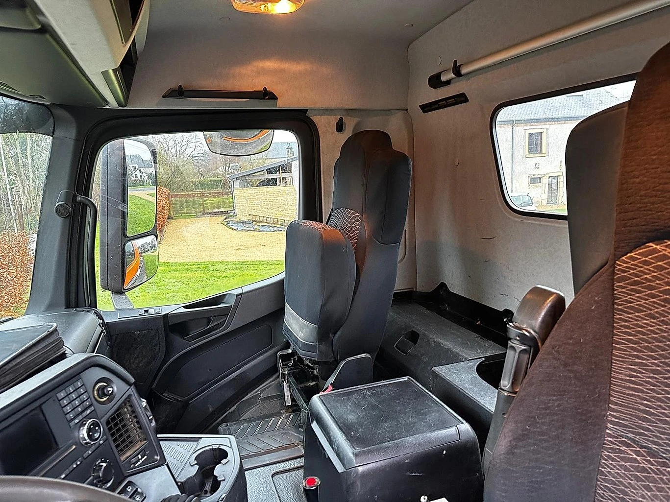 Mercedes-Benz Arocs 2545 - изображение 8