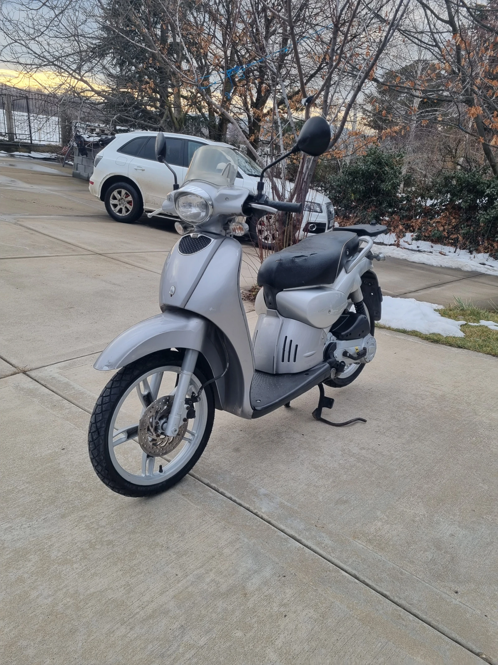 Aprilia Scarabeo 50 4t  - изображение 4