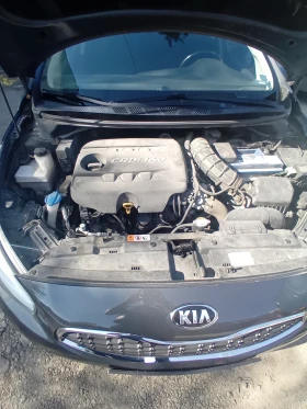 Kia Ceed 1.6 CRDI Euro 5, снимка 10