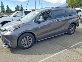 ������ Toyota Sienna