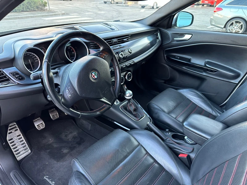 Alfa Romeo Giulietta   Quadrifoglio Verde QV , снимка 6 - Автомобили и джипове - 47763295