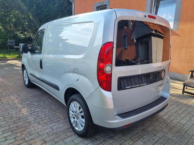 Fiat Doblo 1.6JTD 90коня Атоматик Климатроник , снимка 4 - Автомобили и джипове - 46931369