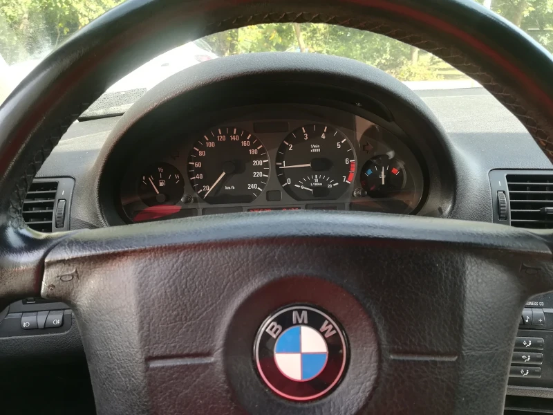 BMW 318 150hp, снимка 5 - Автомобили и джипове - 46968846