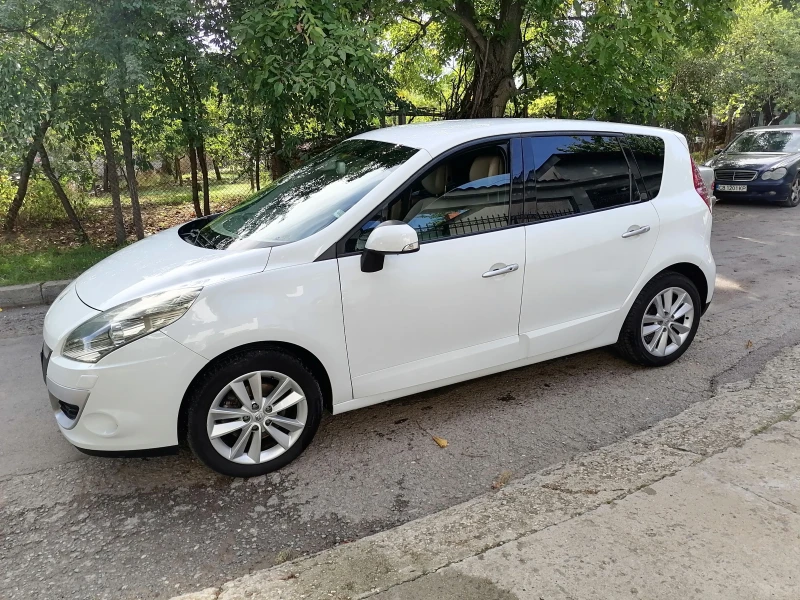 Renault Scenic 1.5 dci 110k XMOD, снимка 4 - Автомобили и джипове - 47315506