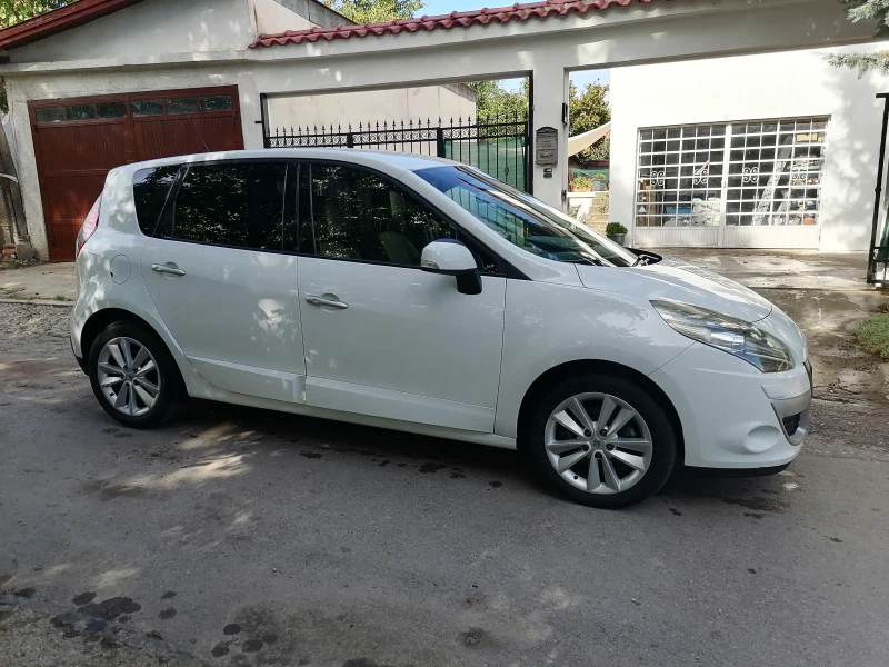 Renault Scenic 1.5 dci 110k XMOD, снимка 8 - Автомобили и джипове - 47315506