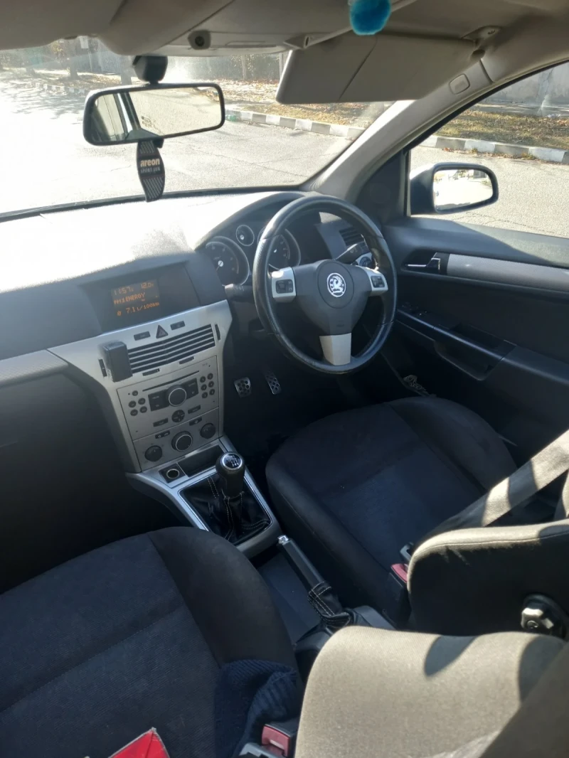 Opel Astra, снимка 3 - Автомобили и джипове - 48348548