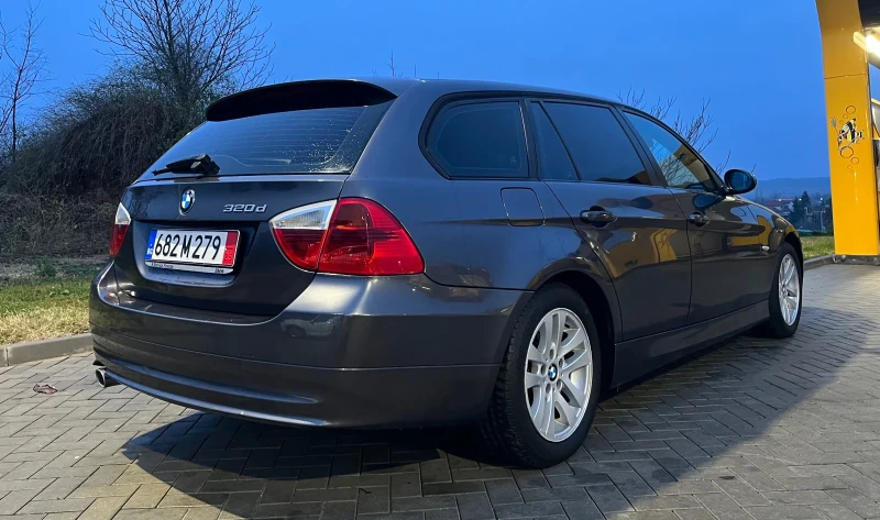 BMW 320 d , снимка 4 - Автомобили и джипове - 48357373