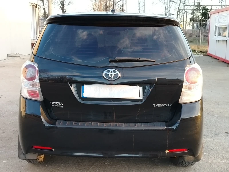 Toyota Verso, снимка 16 - Автомобили и джипове - 49589690