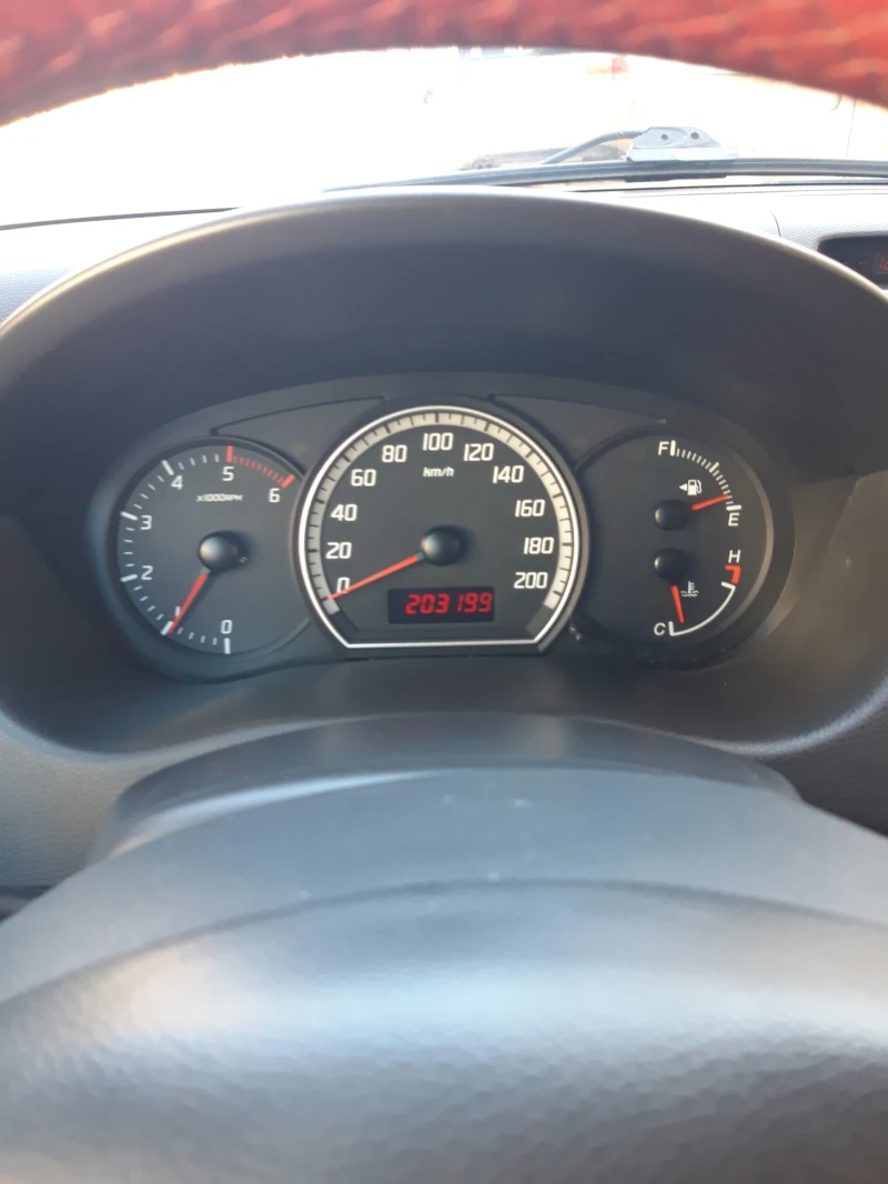 Suzuki Swift, снимка 13 - Автомобили и джипове - 52703366