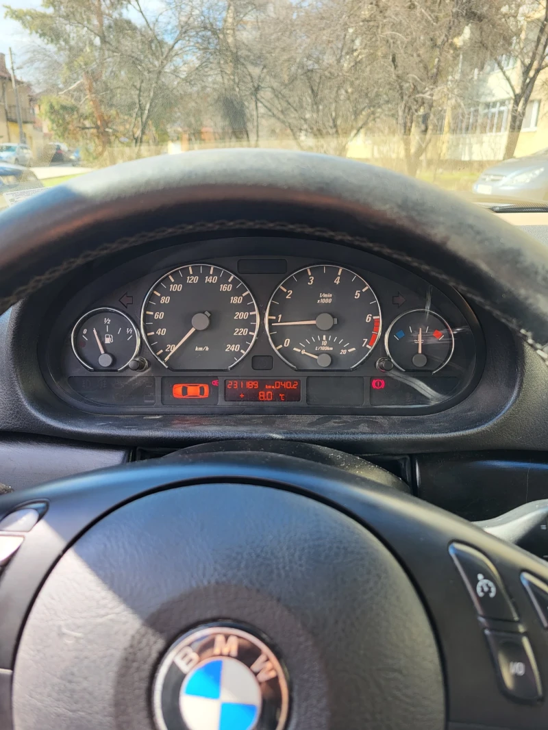 BMW 318, снимка 11 - Автомобили и джипове - 52625222