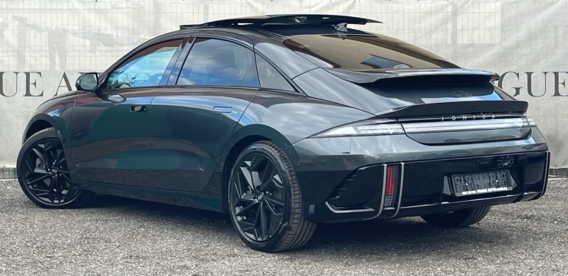 Hyundai Ioniq 6 FIRST EDITION* ГАРАНЦИЯ* AWD* 325H.P.* 77.4KW, снимка 4 - Автомобили и джипове - 52011723