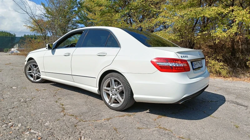 Mercedes-Benz E 500, снимка 6 - Автомобили и джипове - 52030819
