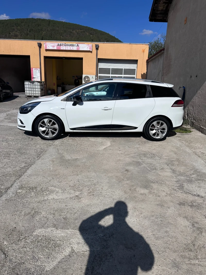 Renault Clio 1.5* DCI* Подгрев* LIMITED* Keyless* Parktronic* , снимка 5 - Автомобили и джипове - 52118204