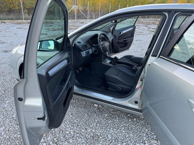 Opel Astra 1.6 i, снимка 9 - Автомобили и джипове - 52579029