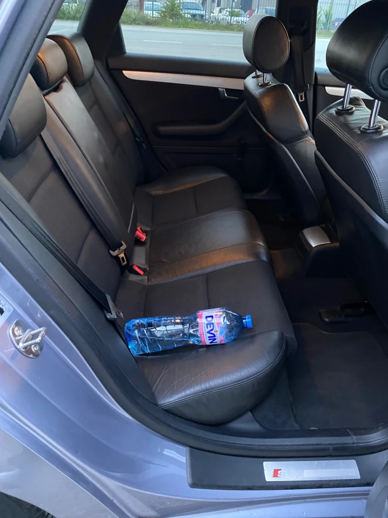 Audi A4, снимка 8 - Автомобили и джипове - 52480159