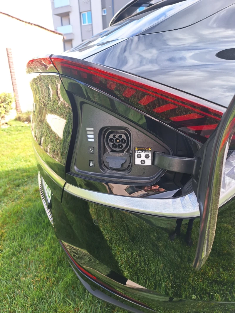 Kia EV6 Plus , снимка 4 - Автомобили и джипове - 52518640