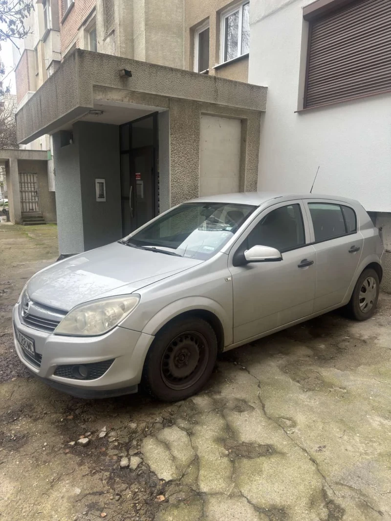 Opel Astra, снимка 2 - Автомобили и джипове - 52910945