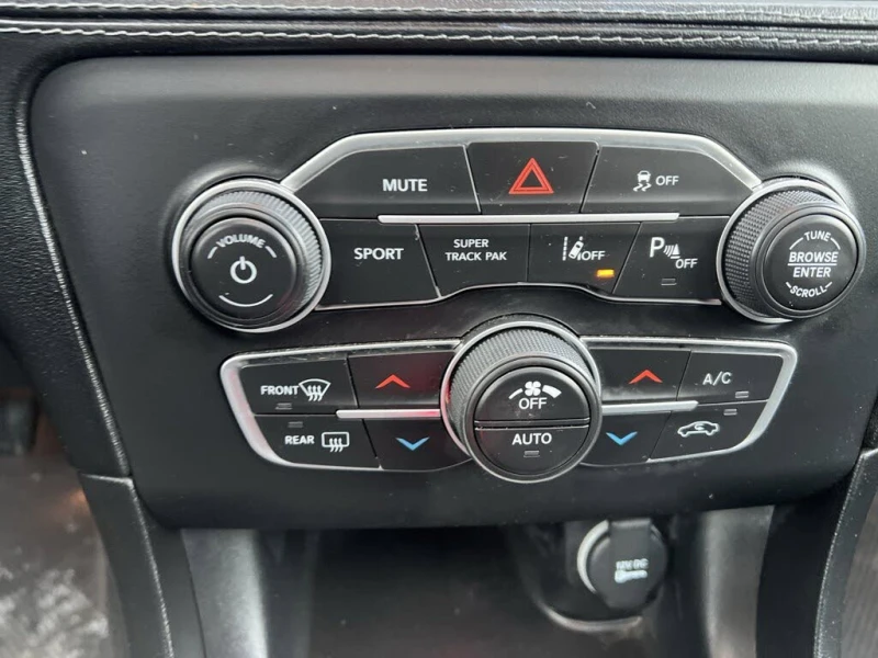 Dodge Charger  GT AWD* АвтоКредит* (ЦЕНА ДО БГ), снимка 15 - Автомобили и джипове - 53142227