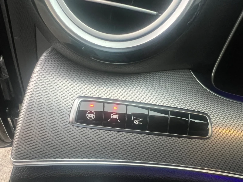 Mercedes-Benz E 220, снимка 9 - Автомобили и джипове - 53579989