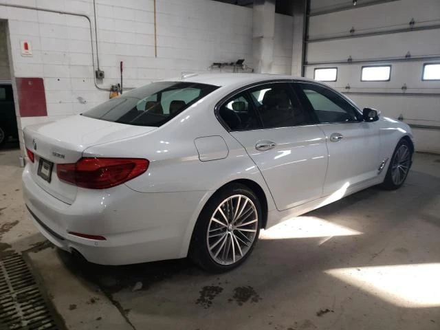 BMW 530 2.0L 4 All wheel drive, снимка 12 - Автомобили и джипове - 48655844