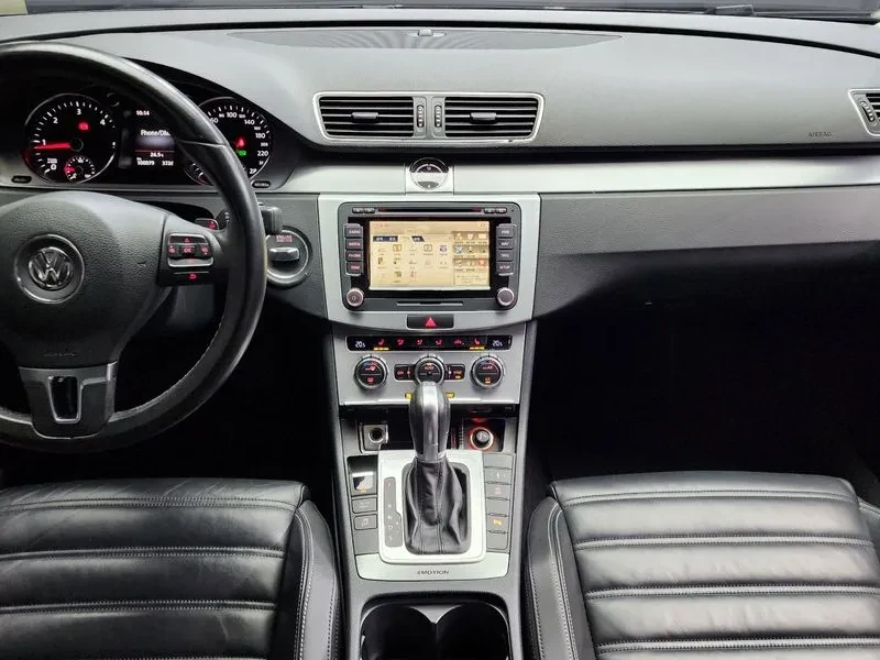 VW CC 2.0 TDI 4Motion, снимка 7 - Автомобили и джипове - 54303475