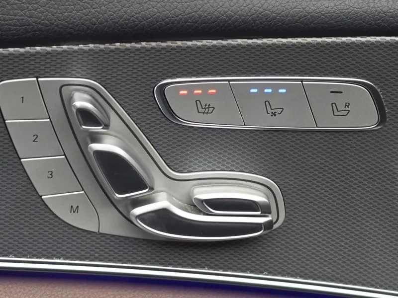Mercedes-Benz E 300 Amg Line, снимка 15 - Автомобили и джипове - 55137219