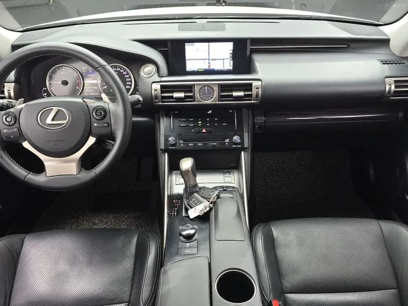 Lexus IS 250 Supreme XE30, снимка 3 - Автомобили и джипове - 55524278