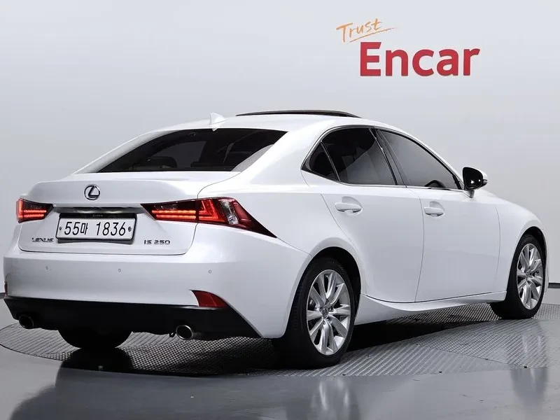 Lexus IS 250 Supreme XE30, снимка 2 - Автомобили и джипове - 55524278