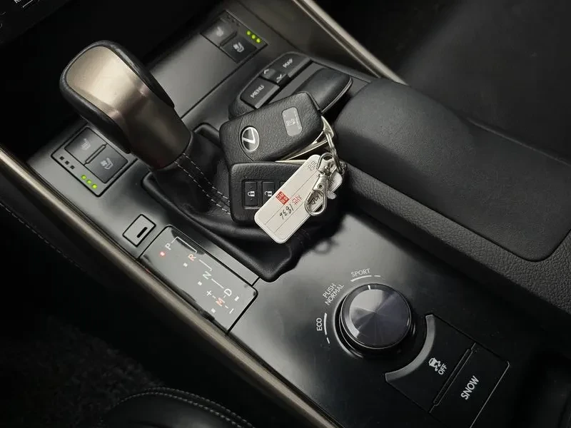 Lexus IS 250 Supreme XE30, снимка 8 - Автомобили и джипове - 55524278