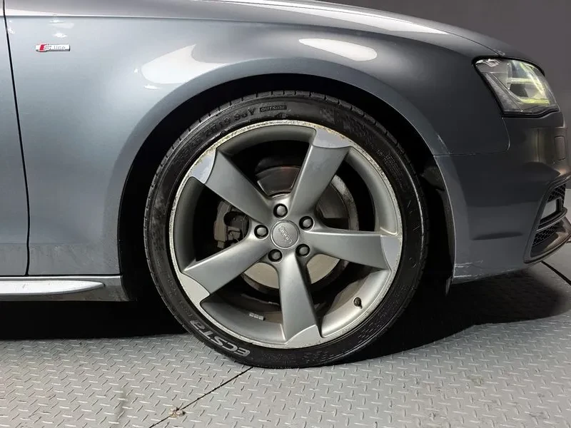 Audi A4 2.0 TDI Quattro - САМО 30% АВАНС, снимка 9 - Автомобили и джипове - 55790499