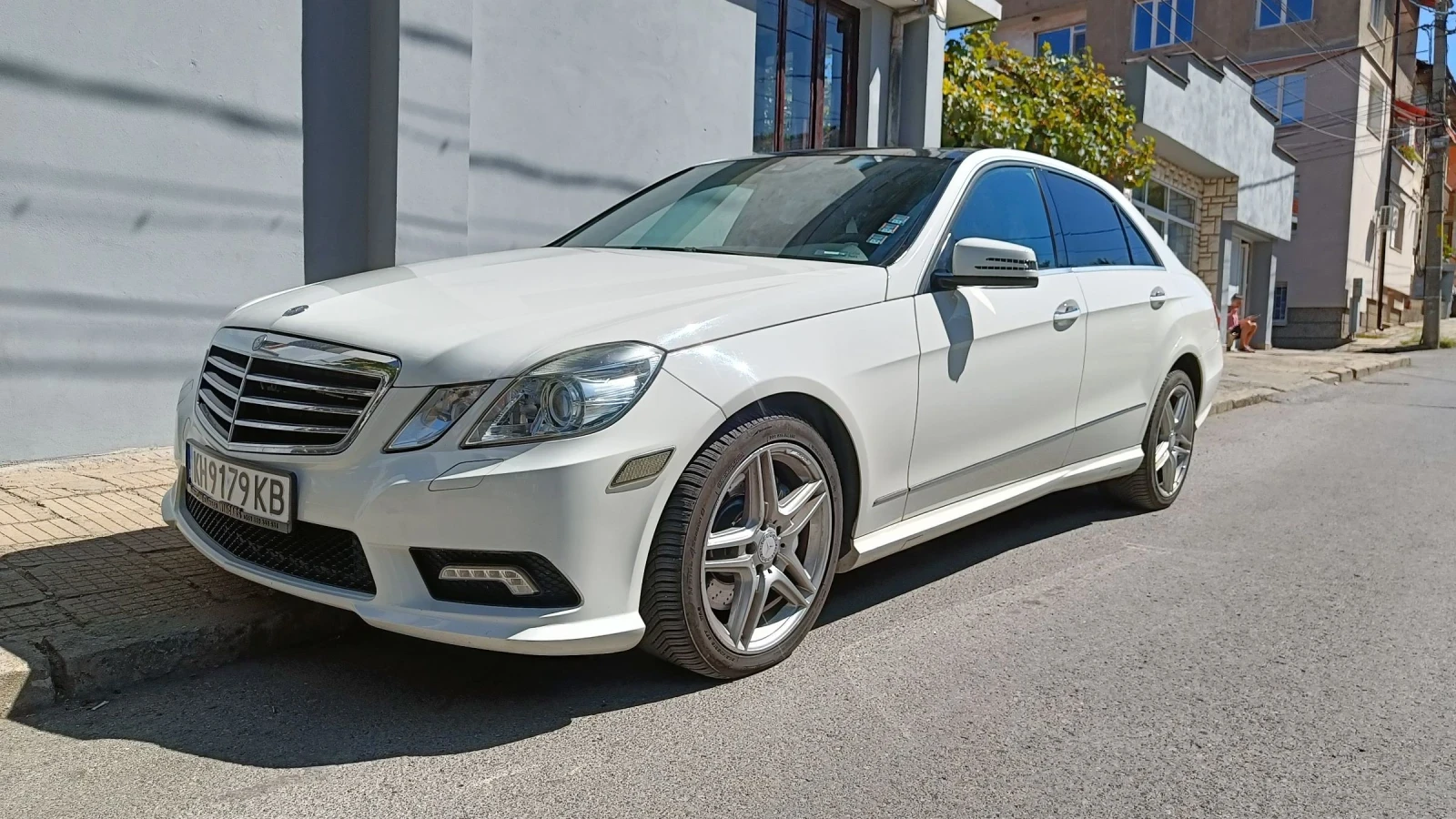 Mercedes-Benz E 500, снимка 1