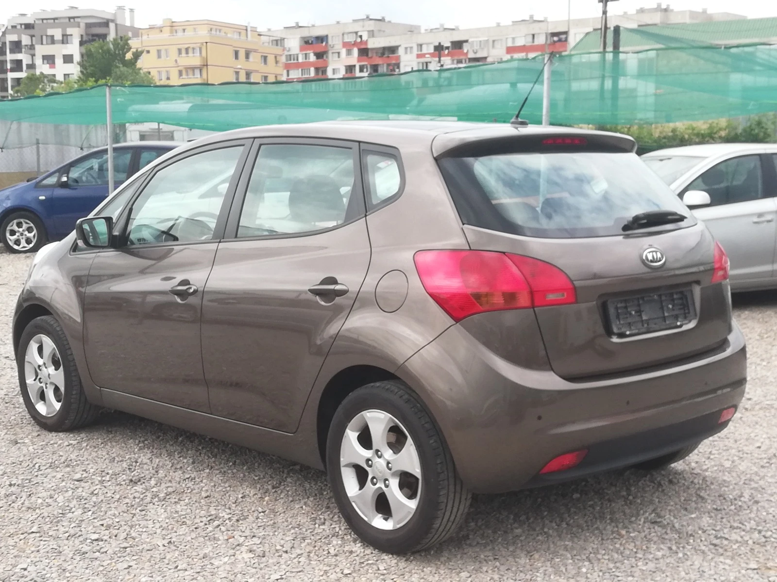 Kia Venga 1.6 16V/Swiss/Premium/6 ск. - изображение 4