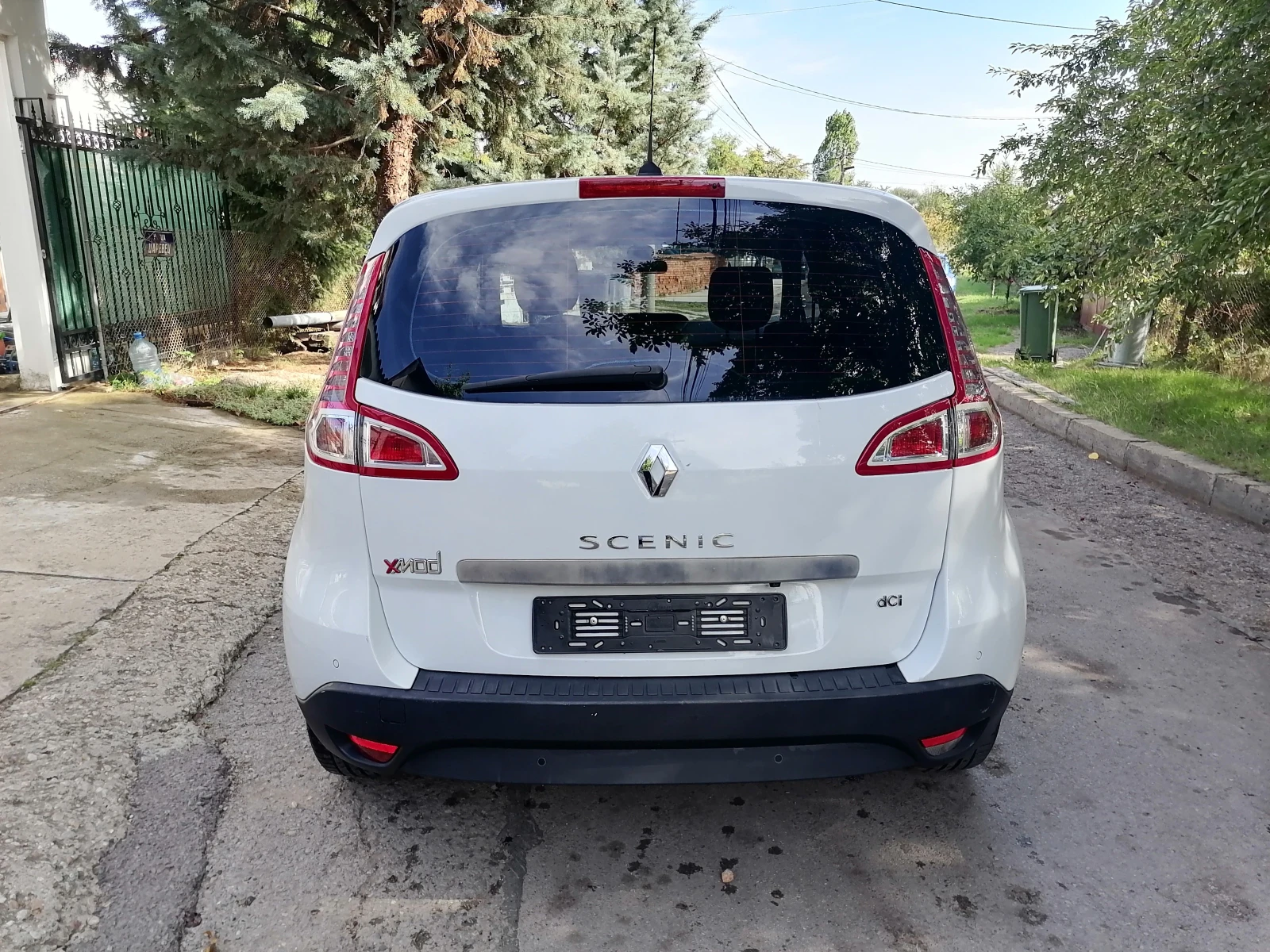 Renault Scenic 1.5 dci 110k XMOD - изображение 6